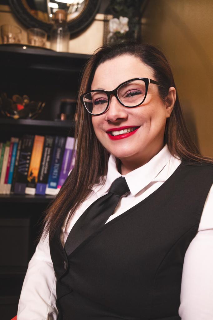 Carina Schneider, LLB